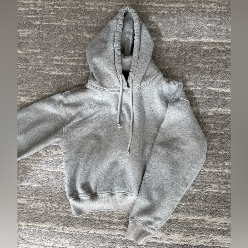 Wilfred Free Women’s Cropped Hoodie Grey